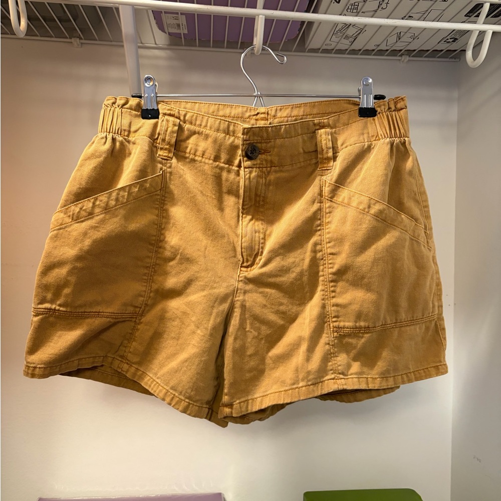 High waisted cargo shorts - light brown